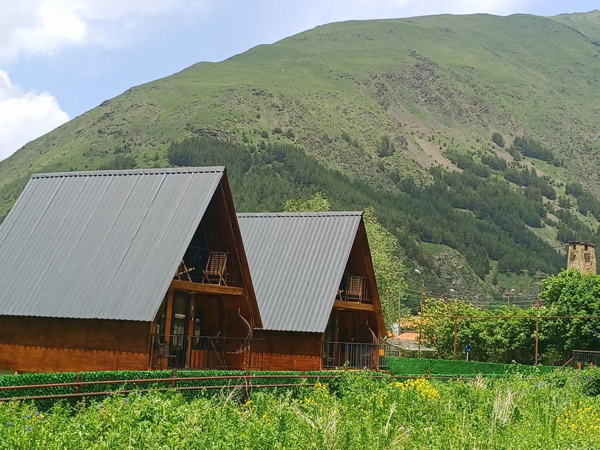 Panorama Cottages In Sno Cameră foto