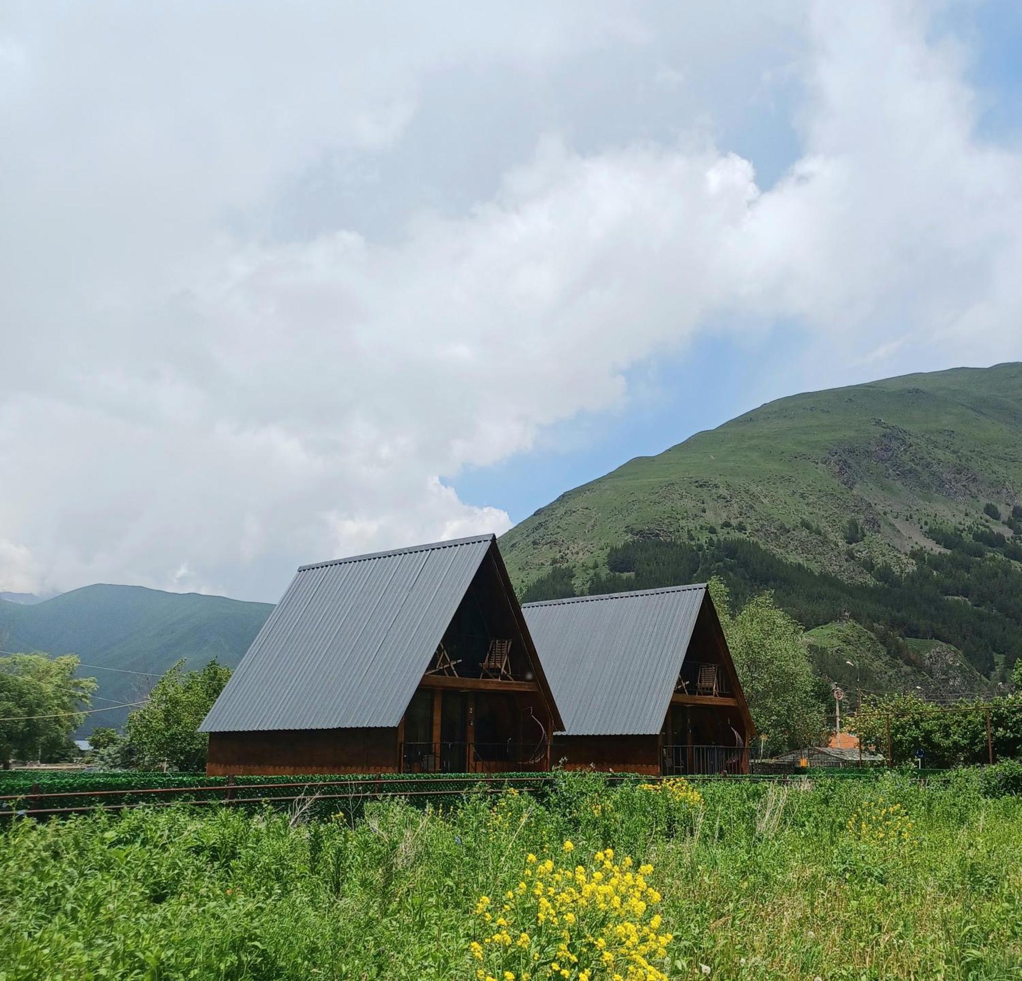 Panorama Cottages In Sno Cameră foto